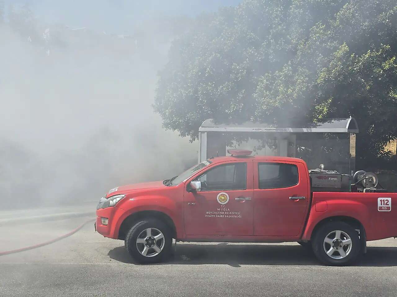 Muğla’da Otluk Alanda Çıkan Yangın Söndürüldü 2